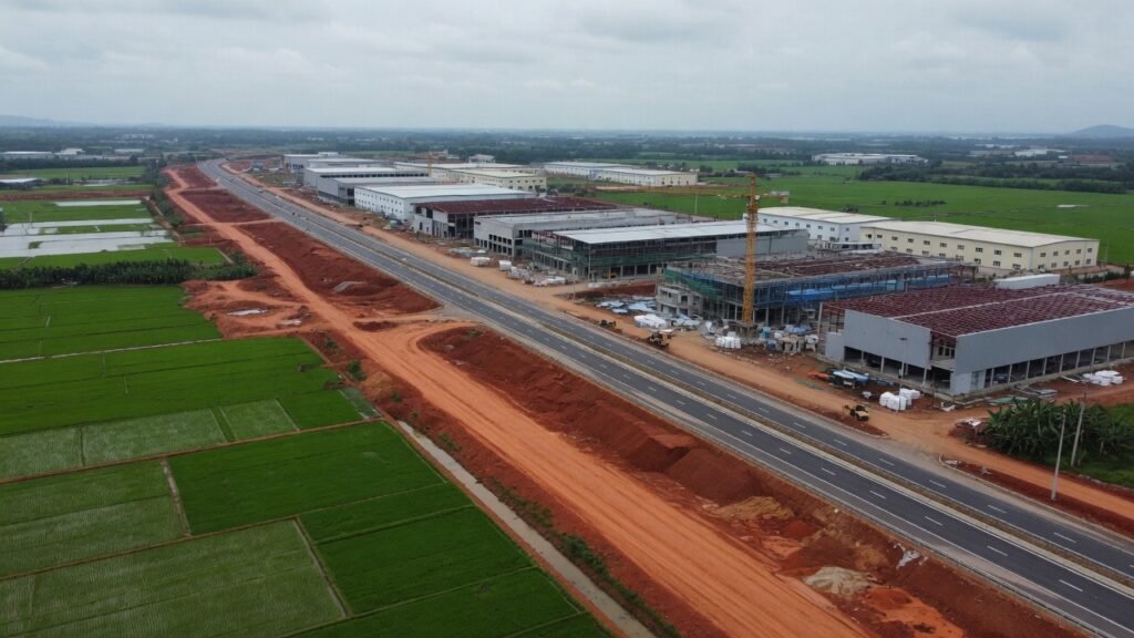 Khu công nghiệp Việt Nam góc nhìn trên cao