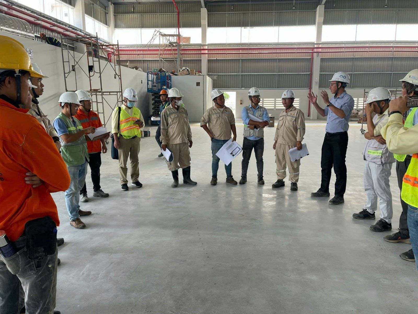 Họp An toàn Lao động HSE & Giám sát Kỹ thuật TVN - Hình ảnh 1 TVN Cons Corp