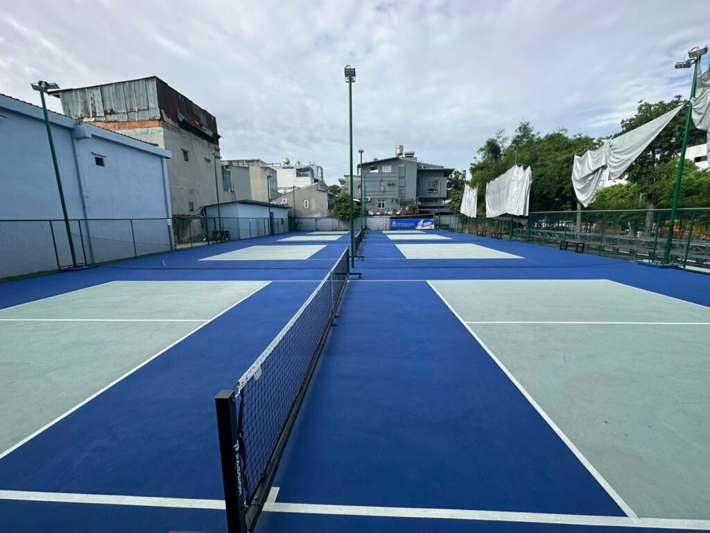 Sân Thể Thao Pickleball Quận 12 - Hệ sơn thể thao ngoài trời Acrylic/PU TVN (1)