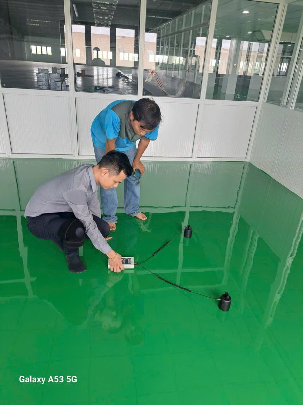 Nhà máy Điện tử Taiwan - Sơn sàn phòng sạch kiểm soát tĩnh điện ESD TVN (2)